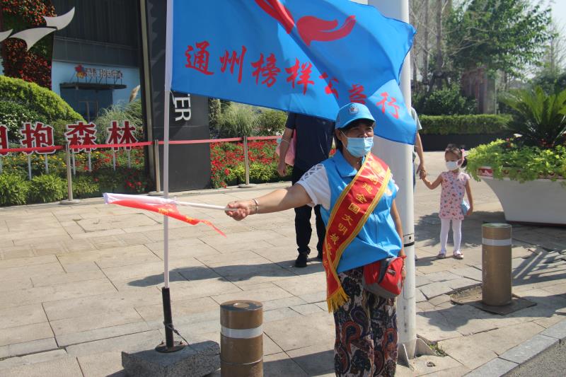 <strong>操逼后入黄色网站</strong>